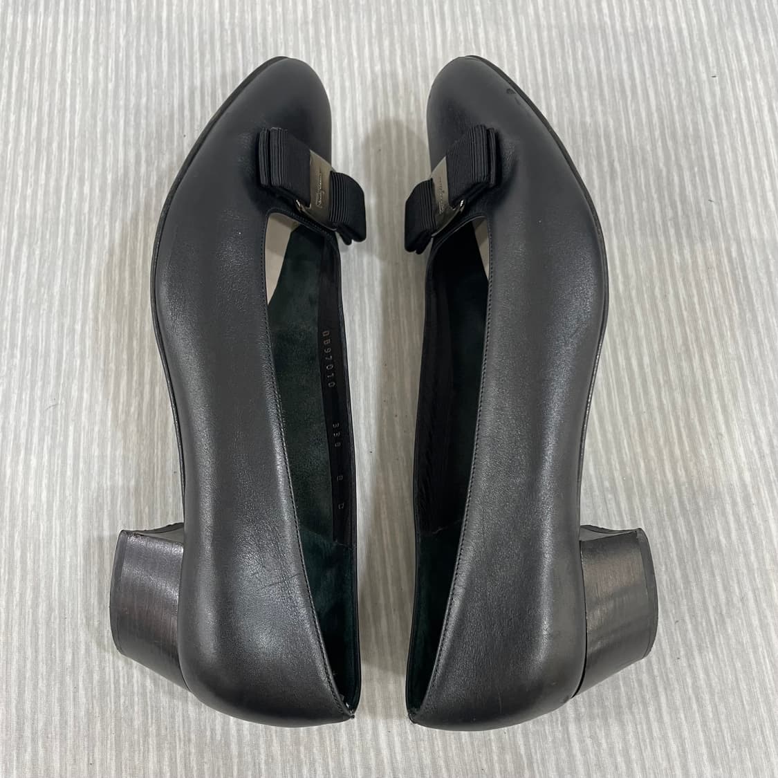 페라가모 바라 펌프스 블랙 250mm 상품이미지6