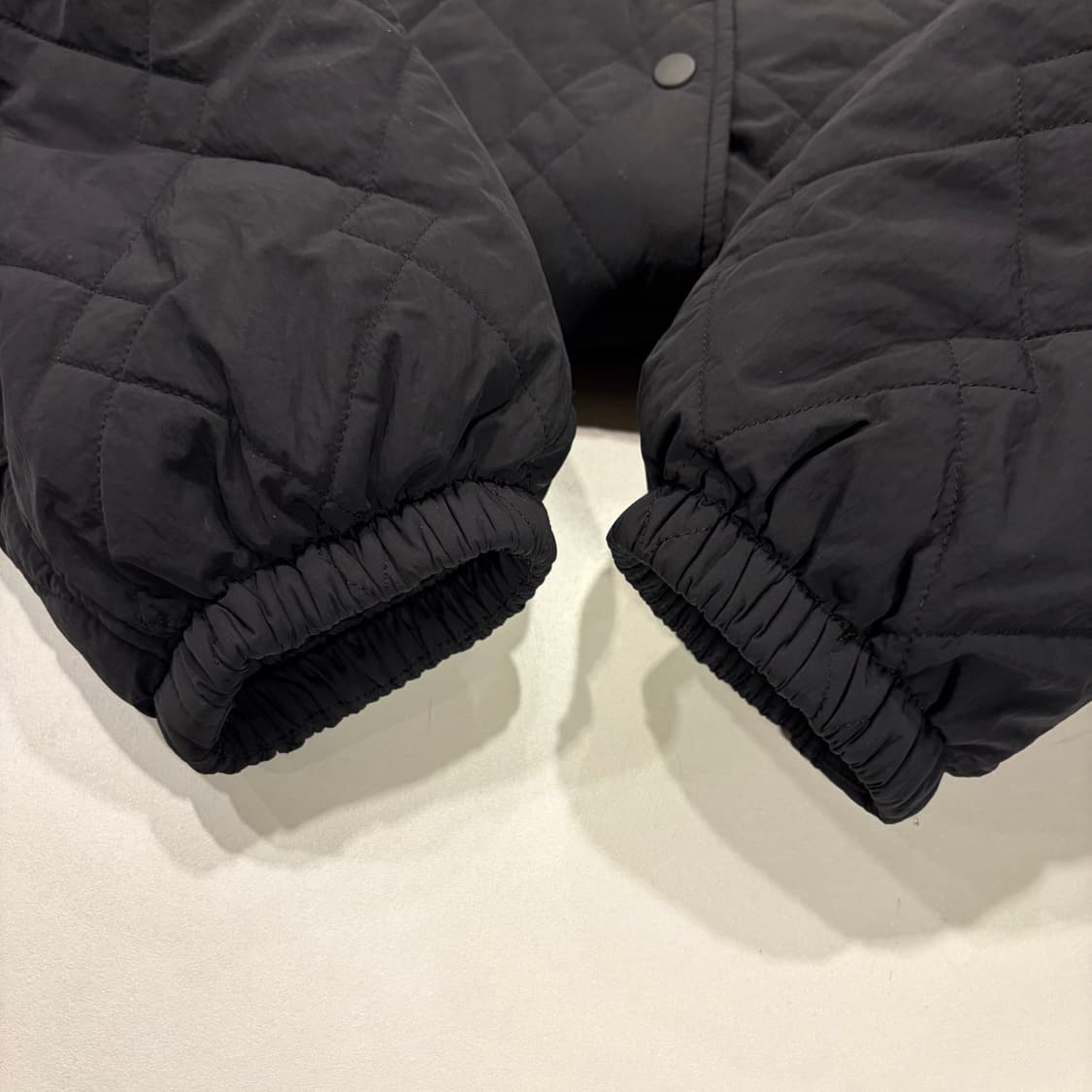 [S] 유니클로 x JW앤더슨 퀼팅 자켓 블랙 D266 상품이미지6