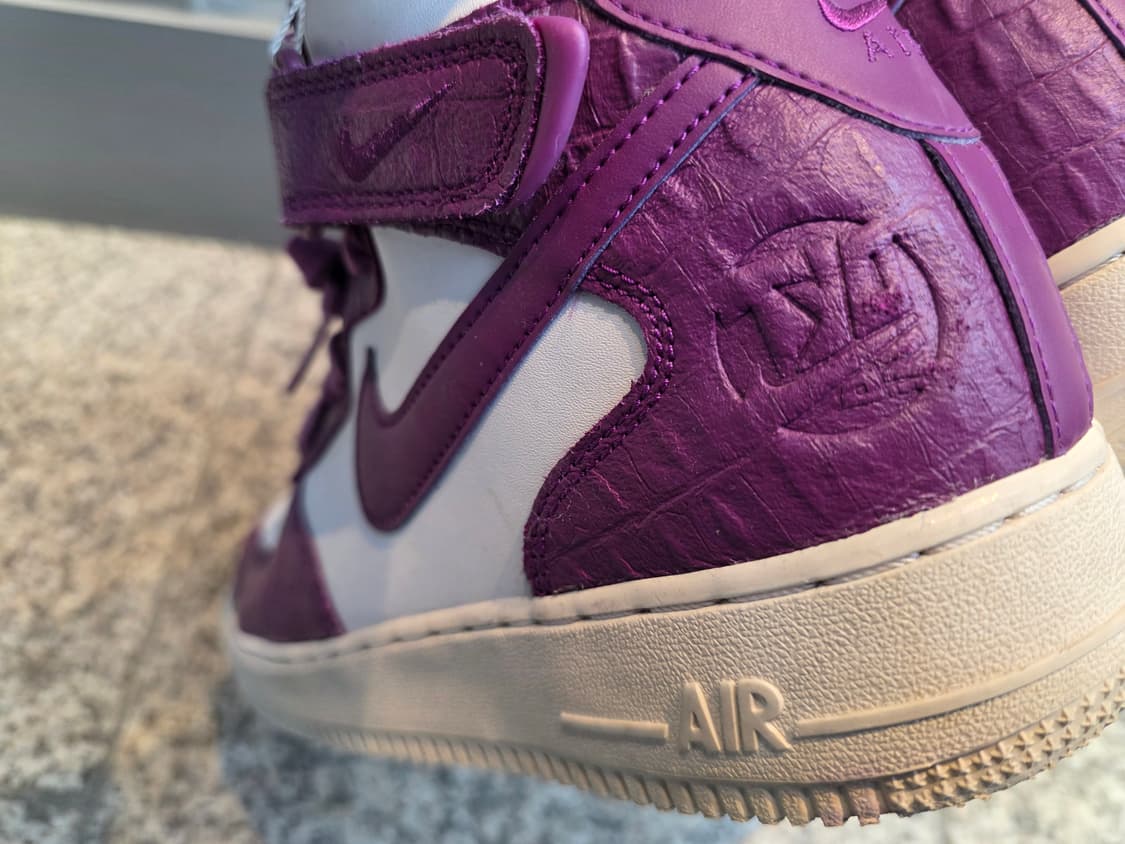 신발은 나이키 우먼스 에어 포스 1 미드 '07 도쿄 03 바이오테크 상품이미지8