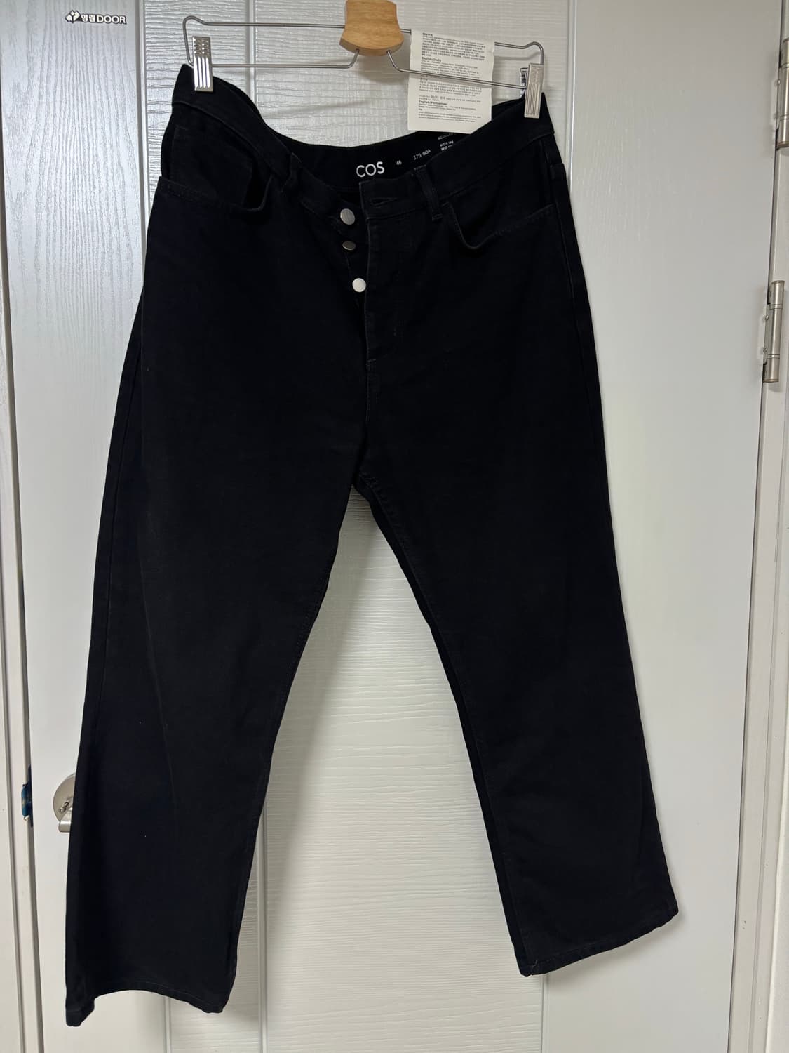 cos 블랙 데님 크롭 부츠컷 46 상품이미지1
