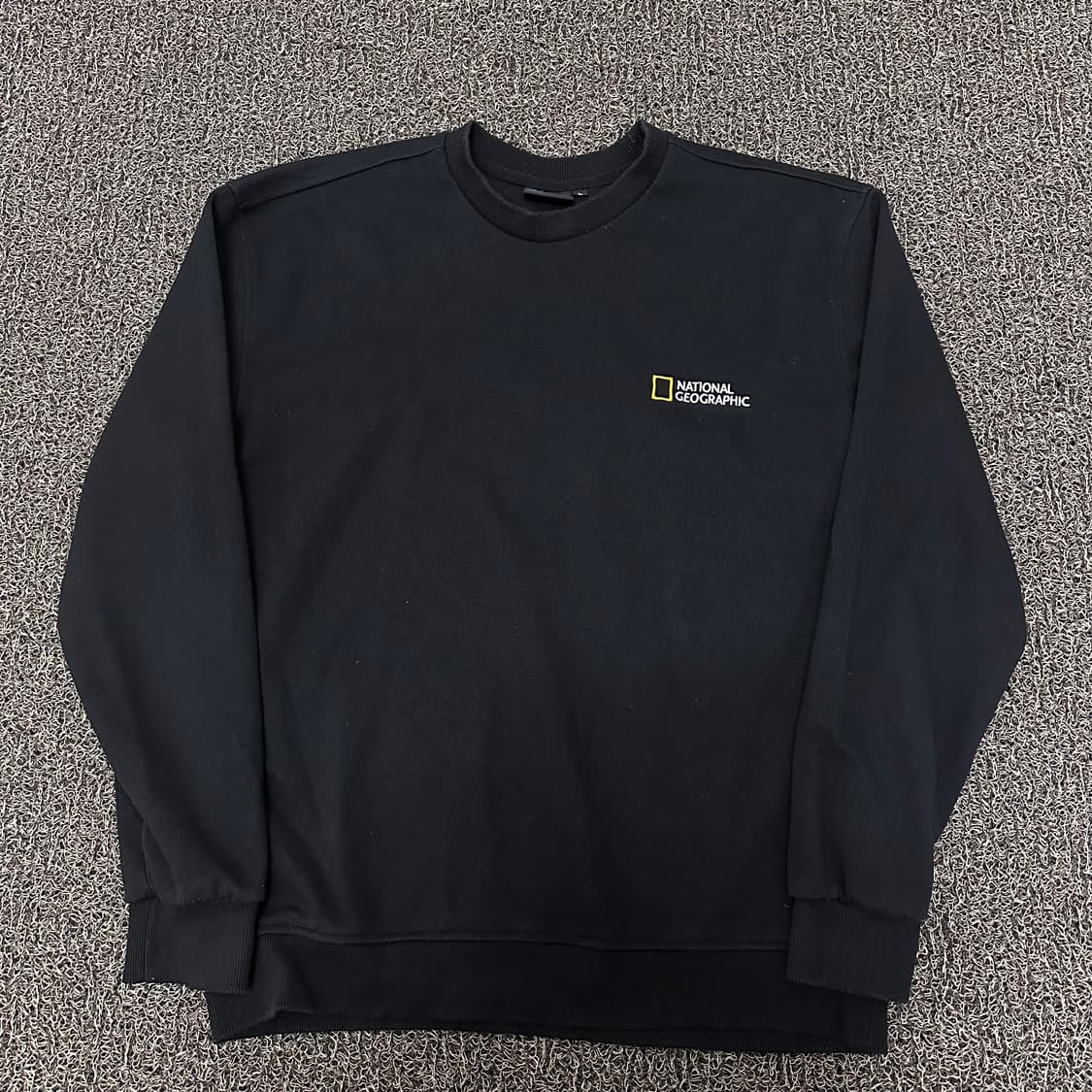 내셔널지오그래픽 맨투맨 블랙 L 상품이미지1