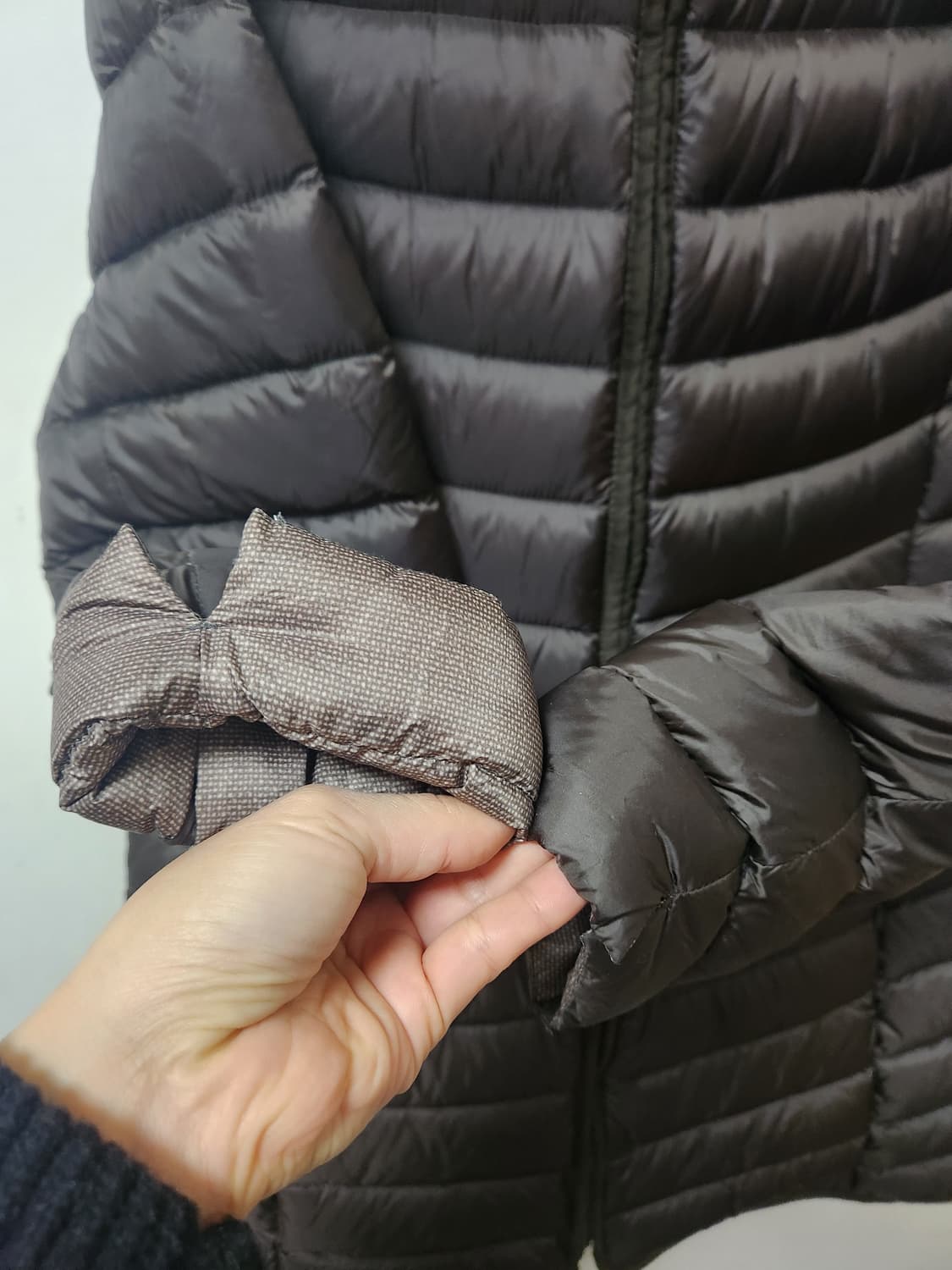 (새상품)지센 구스 롱 경량패딩 100 상품이미지3