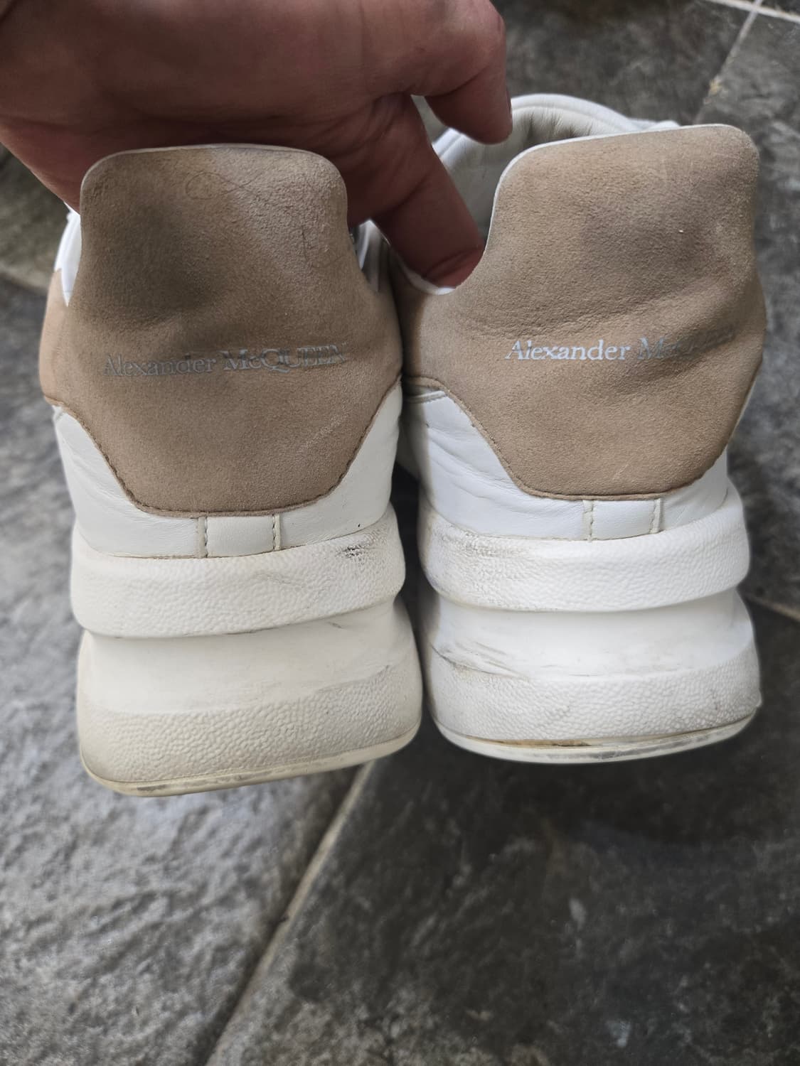 알렉산더 맥퀸 오버솔 스니커즈 화이트 상품이미지2