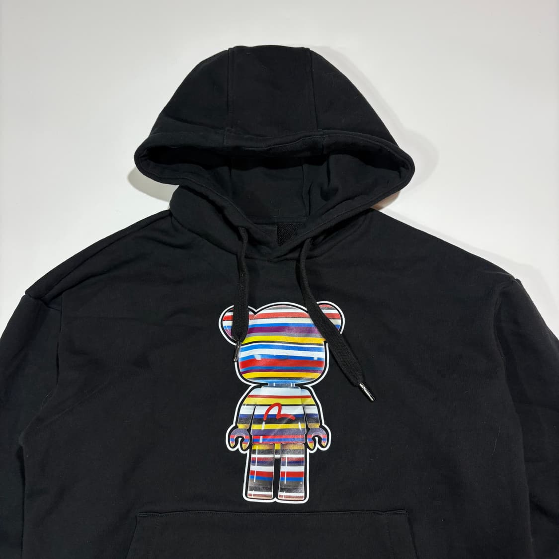 에비수 블랙 그래픽 후드티 상품이미지2