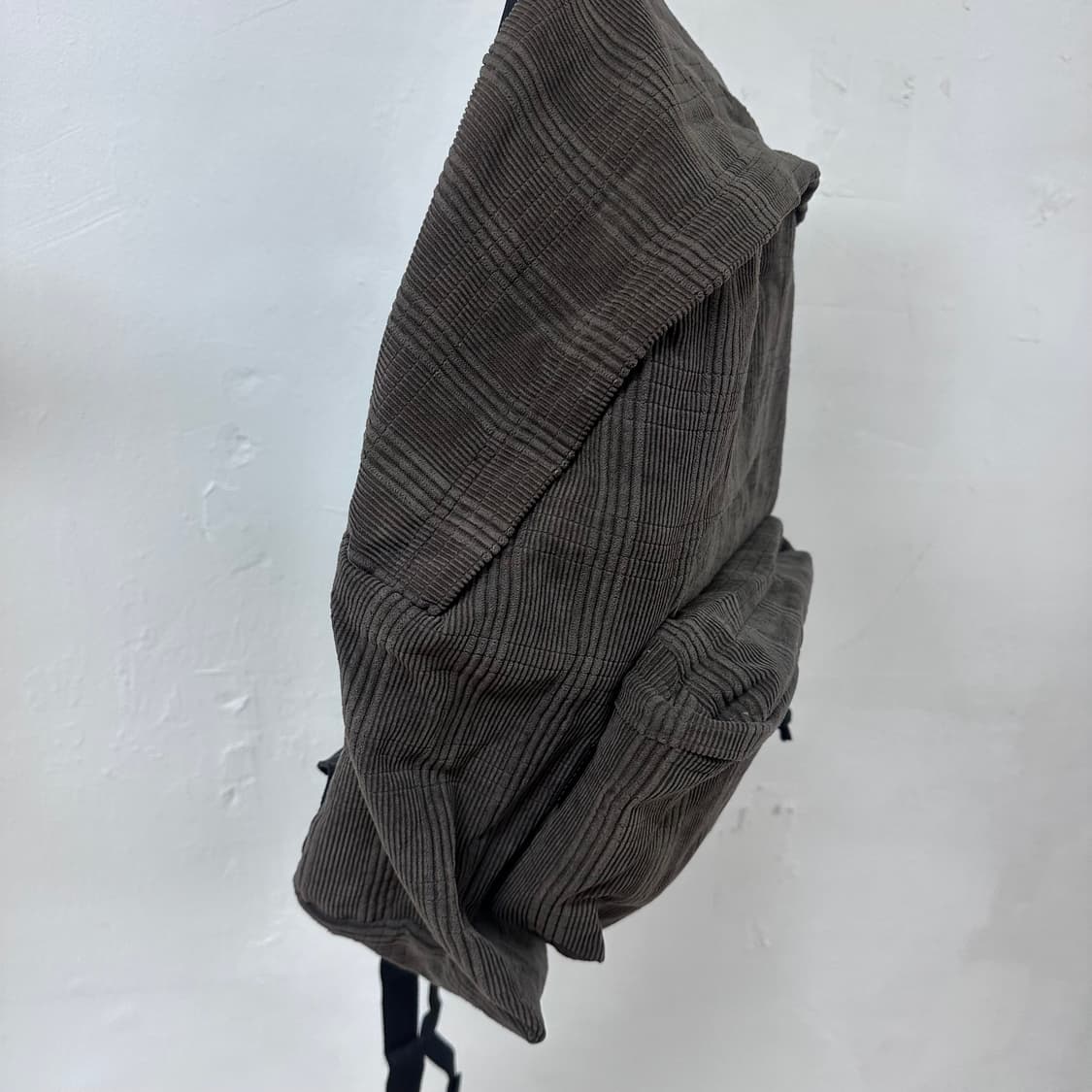 EASTPAK 이스트팩 데이팩 코듀로이 백팩 상품이미지6