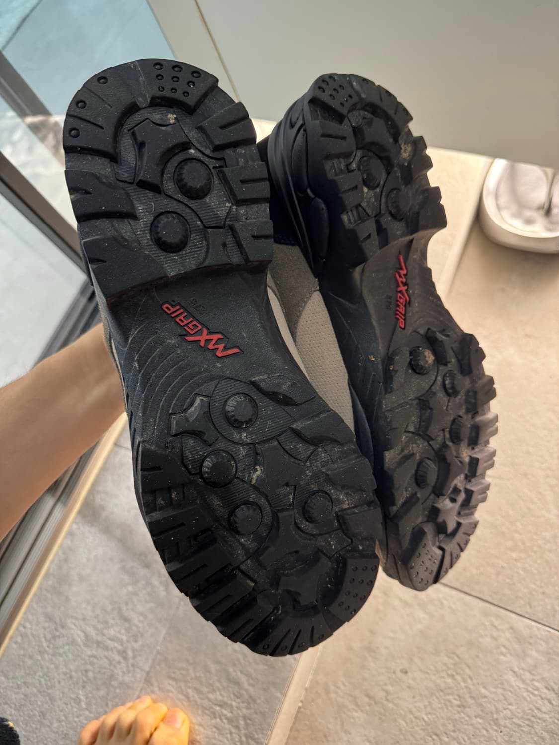 아이더 등산화 트래킹화 275 상품이미지2