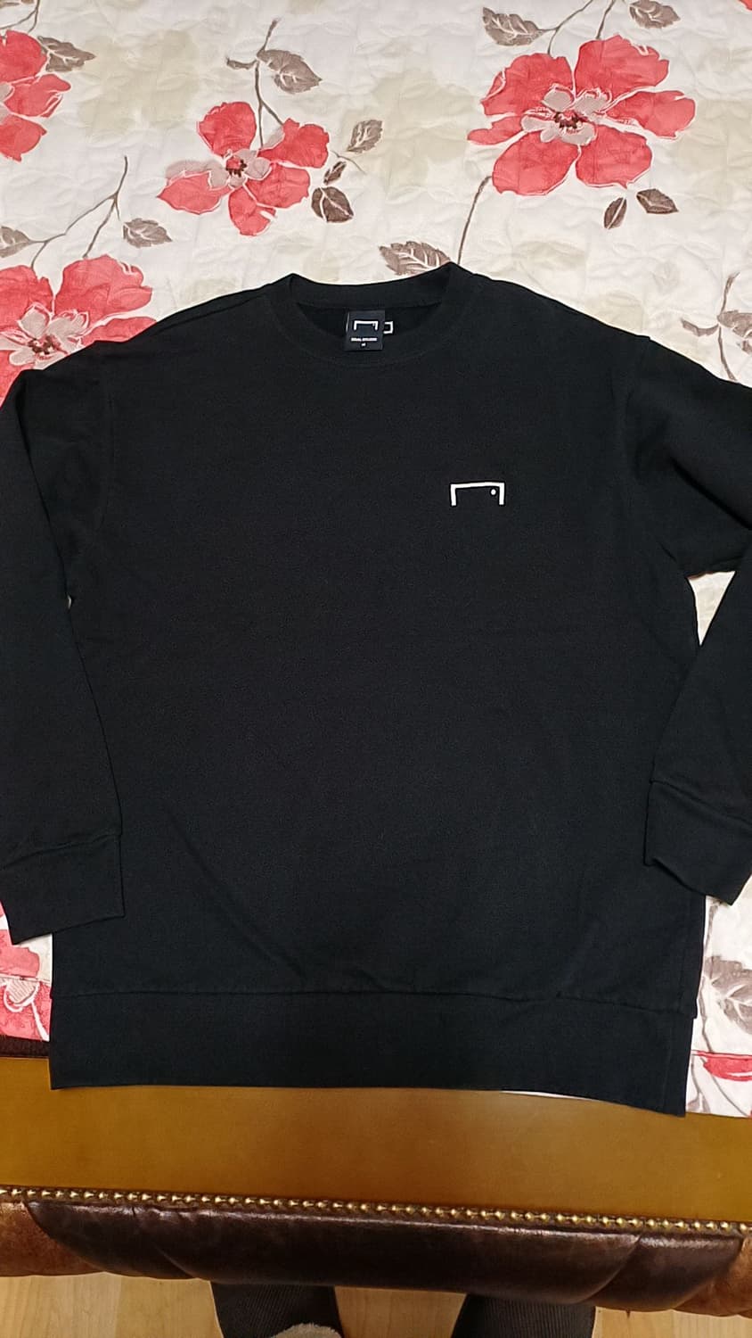 골스튜디오 맨투맨 100 가슴57 기장72 상품이미지1