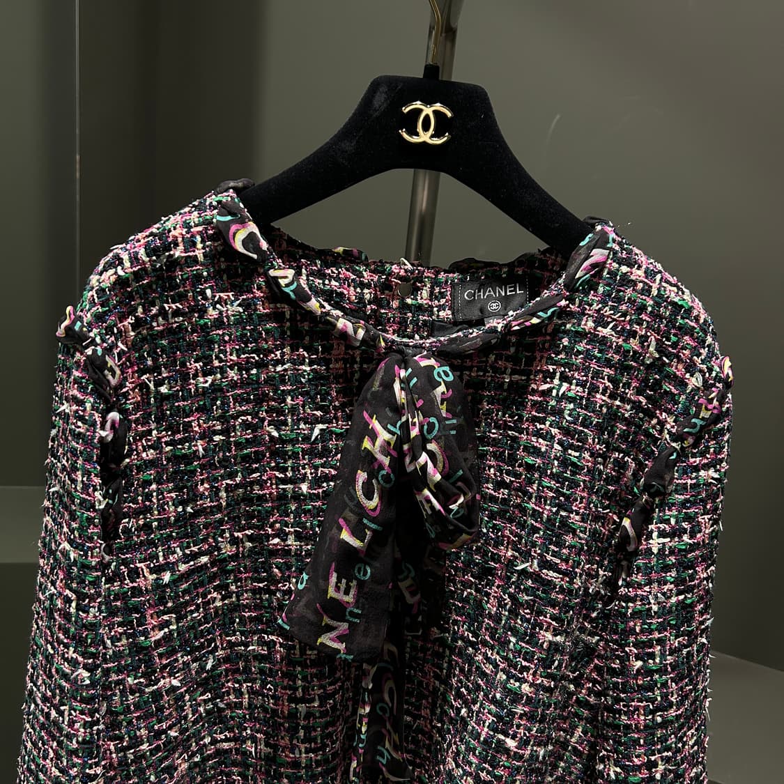 샤넬 스카프 트위드 탑 상품이미지2