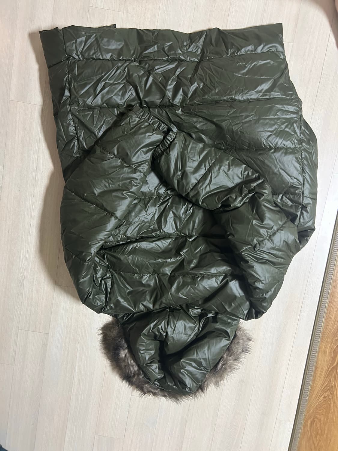 엠포리오 알마니 롱패딩 상품이미지2
