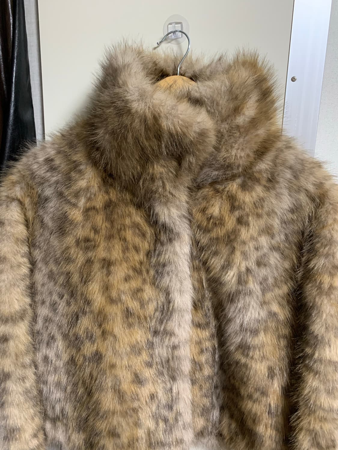 새상품) The mory park 도매택 레오파드 퍼자켓 (정가 15만원 상품이미지6