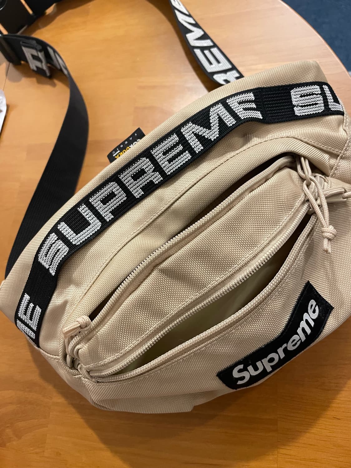 슈프림 힙색 웨이스트 백 상품이미지1