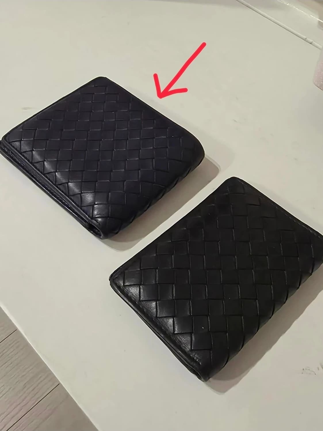 보테가 베네타 인트레치아 남성 반지갑 네이비 상품이미지1