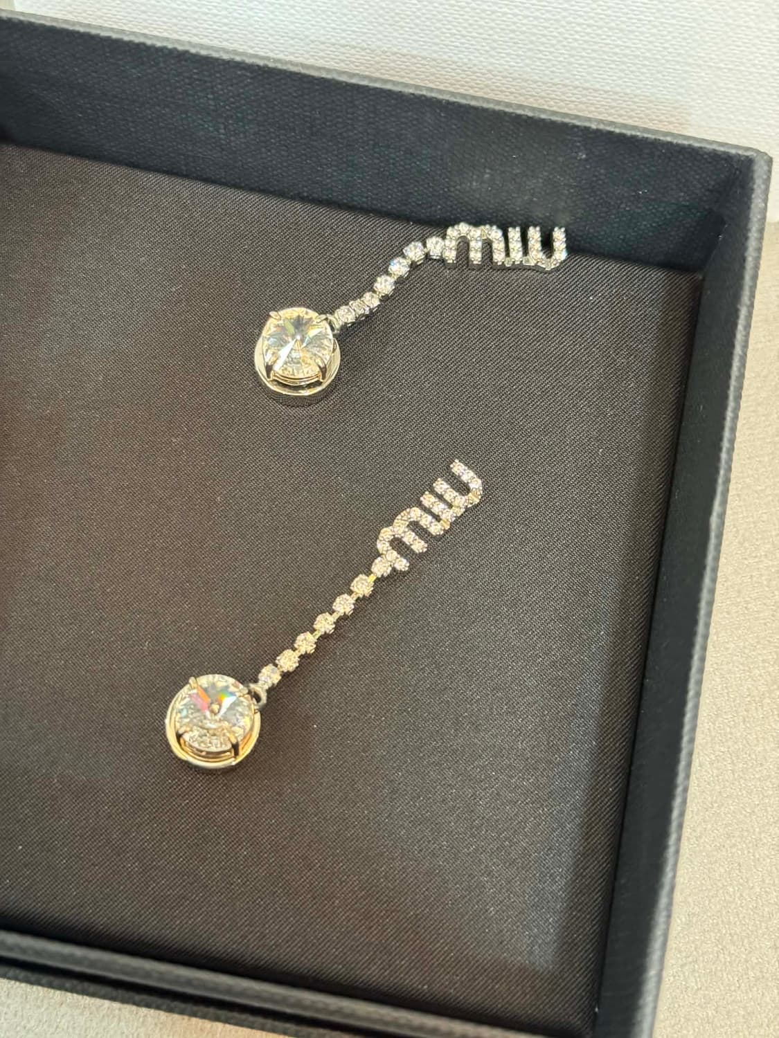 미우 크리스탈 이어링 귀걸이 상품이미지2