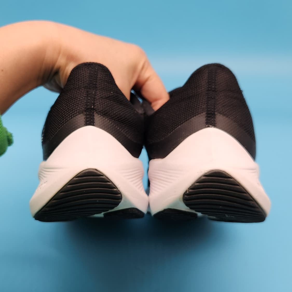 oo 나이키 줌 윈플로 8 운동화250  상품이미지4