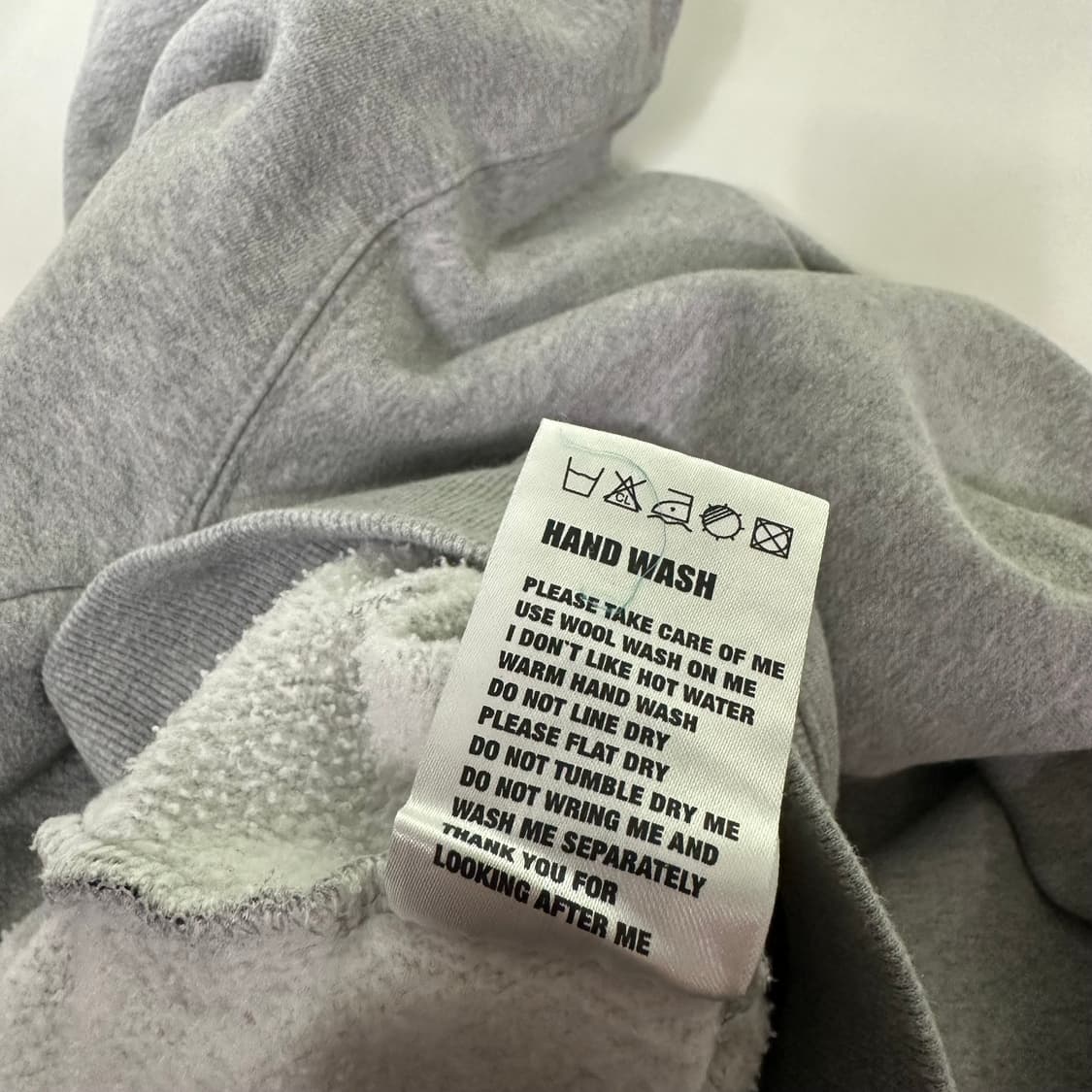 2 L 아메스 그레이 오버핏 부클로고 스웻후드티 상품이미지6