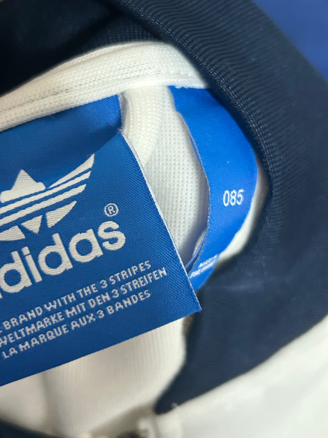 아디다스 대만여주깔 네이비화이트 배색 져지 상품이미지3