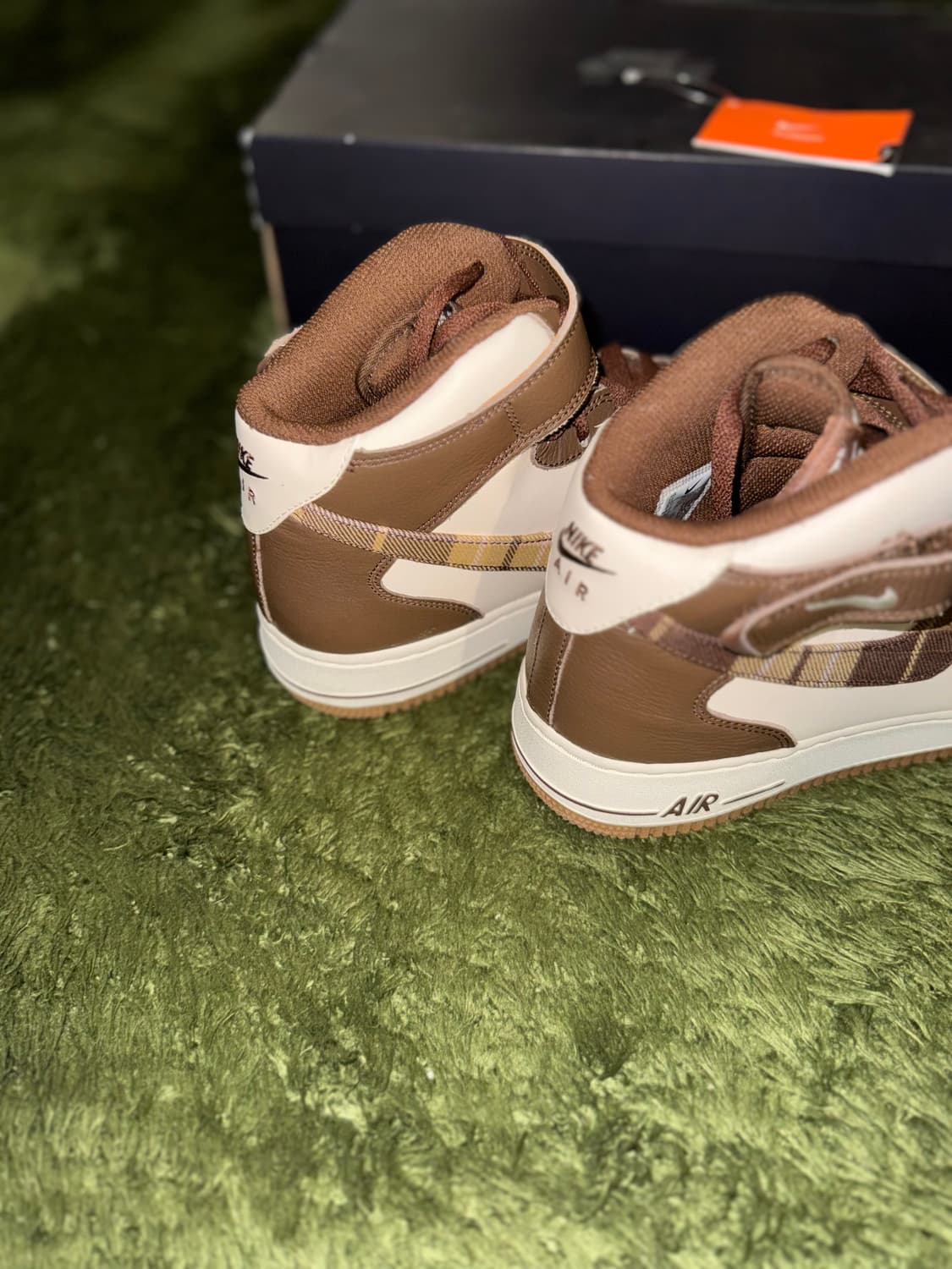 [290] 나이키 에어포스 1 미드 '07 LX 카카오 와우 앤 페일 상품이미지6