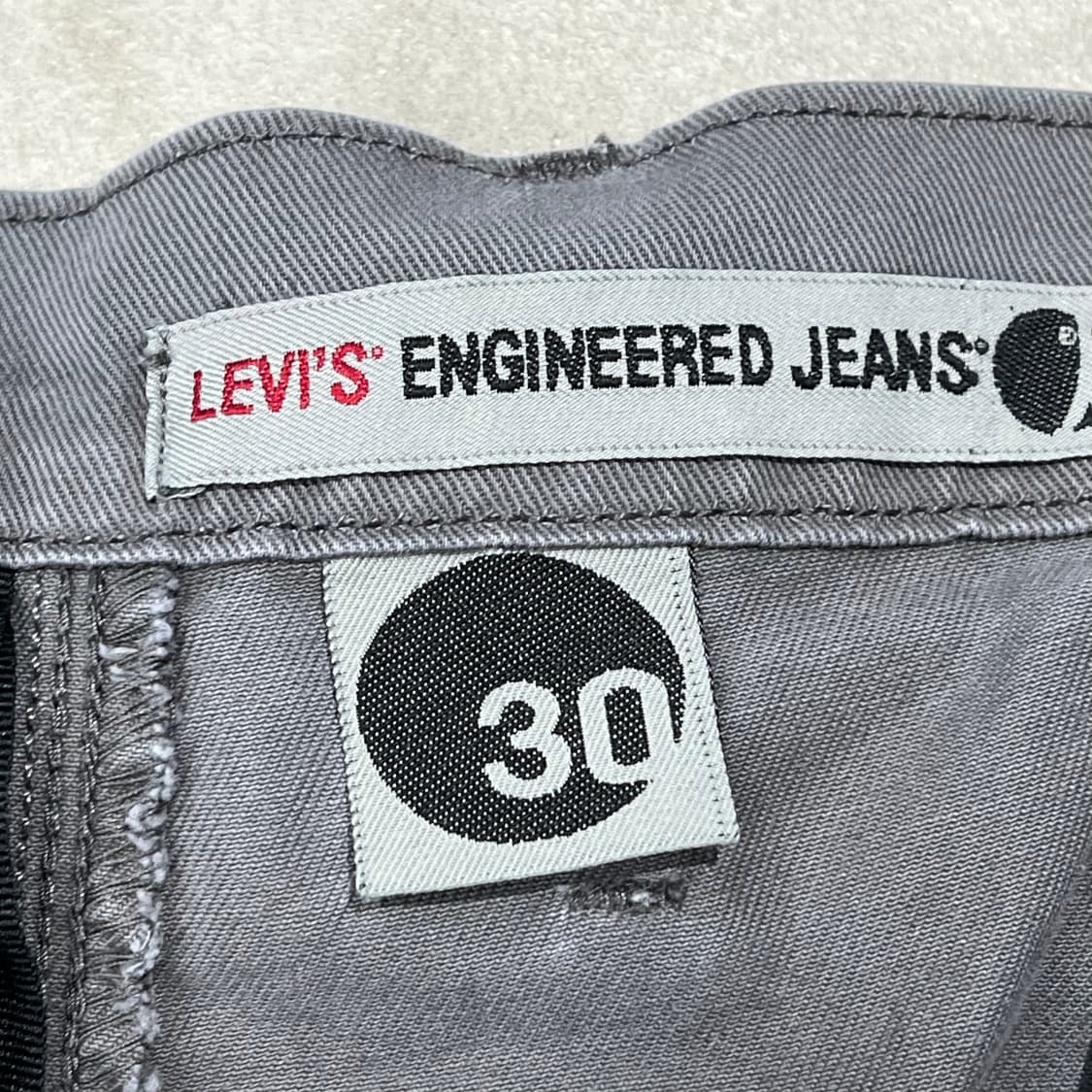 리바이스 엔지니어드 그레이팬츠 s08965 상품이미지7