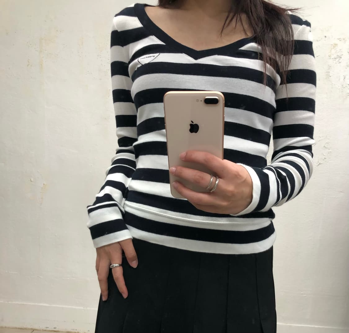 버버리 딱붙핏 탑 상품이미지1