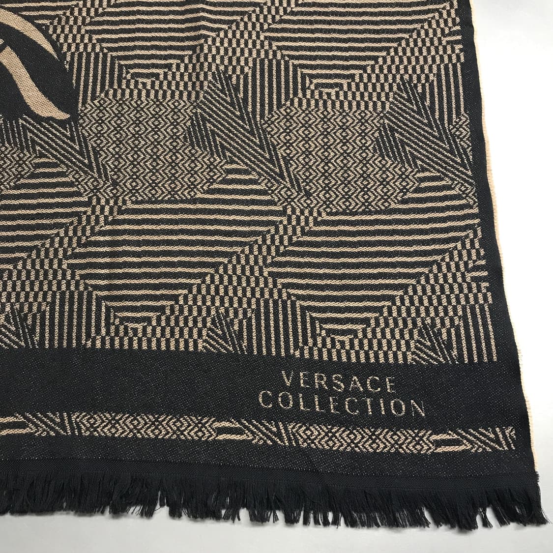 베르사체 메두사 머플러 브라운 상품이미지4