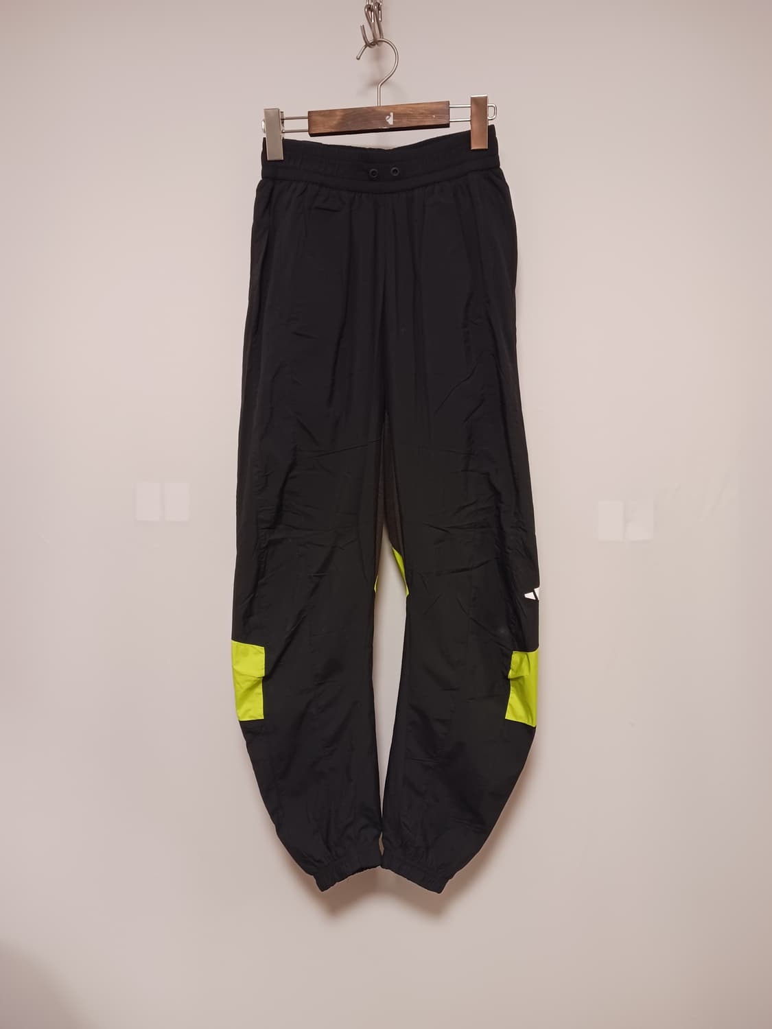 아디다스 남성 우븐 테이프 조거팬츠 상품이미지1