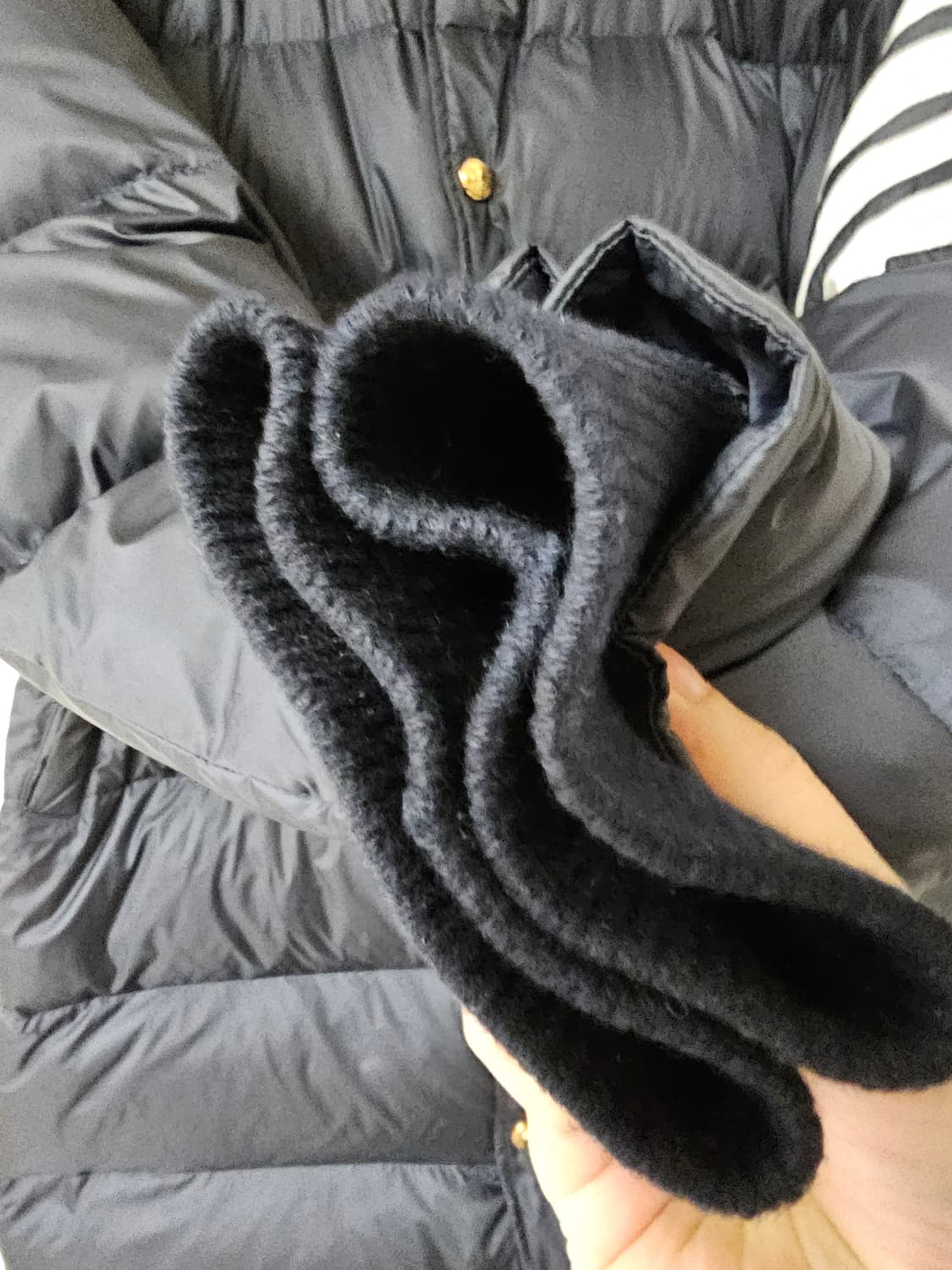 톰브라운 23fw 4바 사선완장 후드 다운필드 롱패딩(4/정품) 상품이미지3