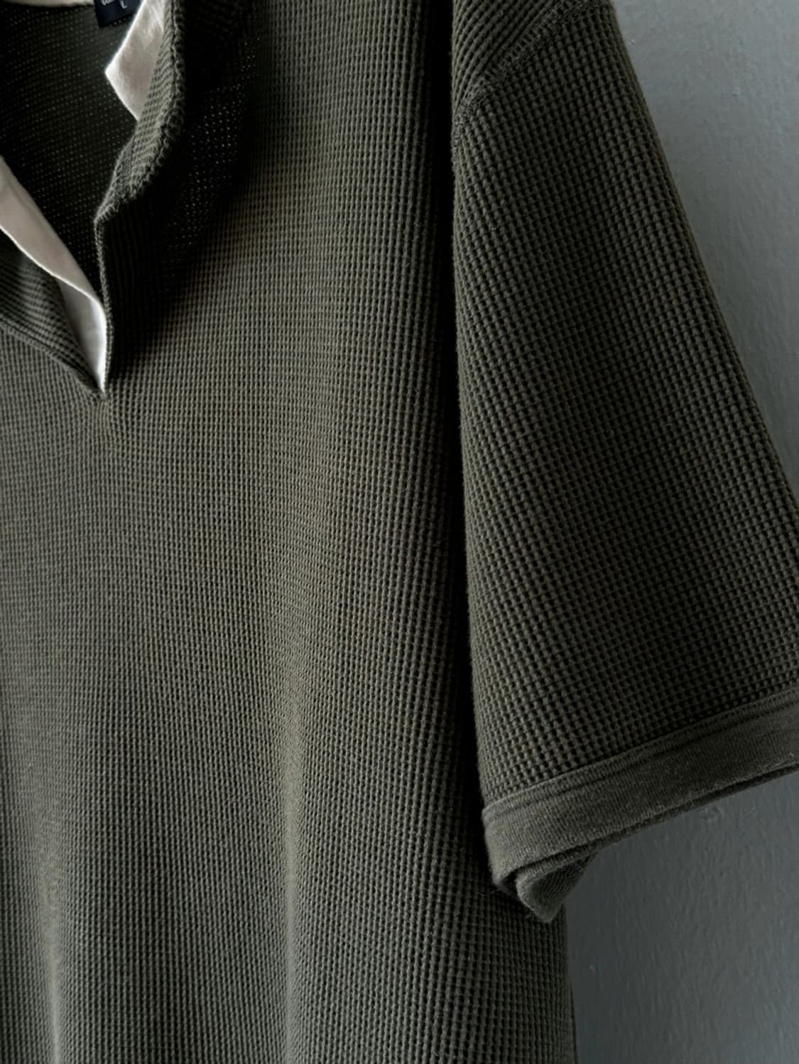 Fake layered design neck waffle fabric t 상품이미지3