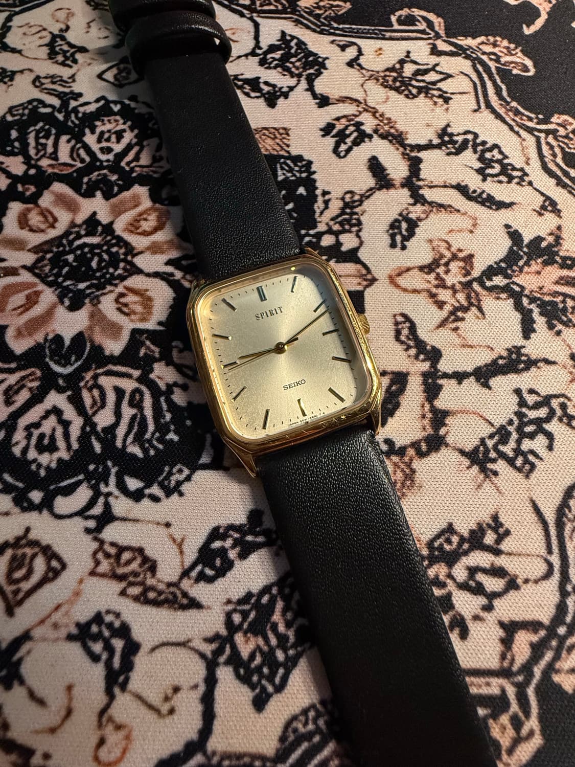 Seiko 빈티지 쿼츠 시계 상품이미지1