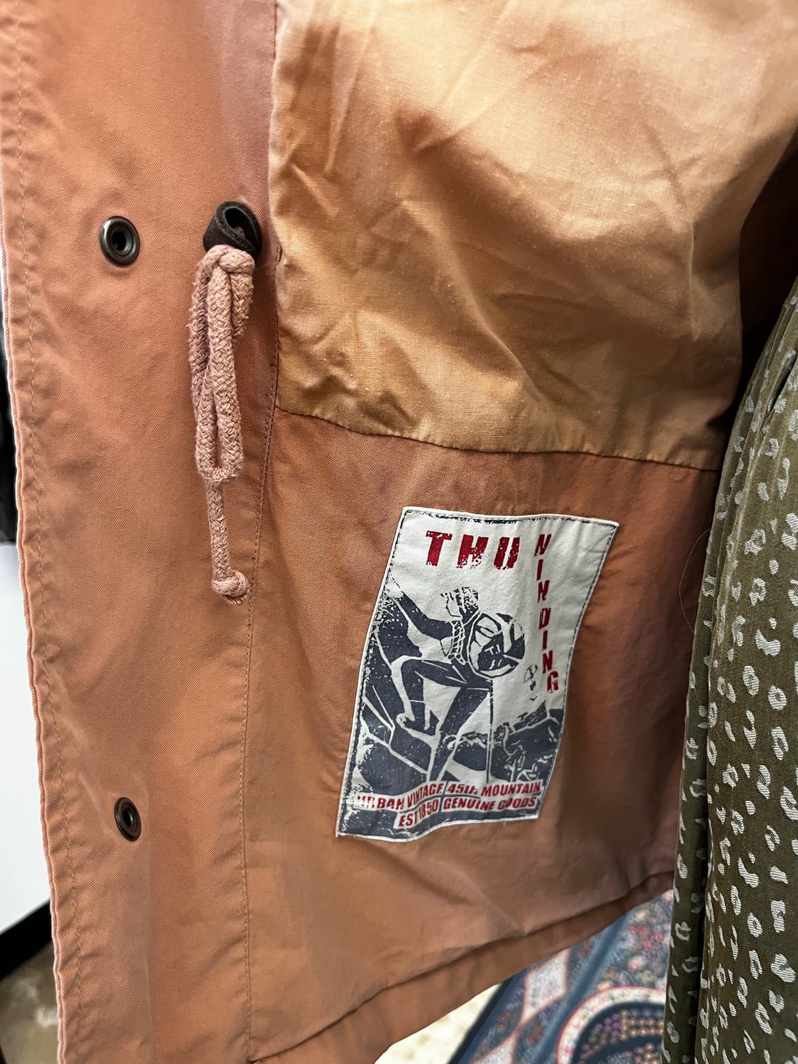 Thursday Island 후디드 필드 파카 살몬 상품이미지8