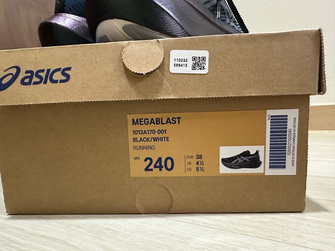 240 아식스 메가블라스트 블랙 새상품 상품이미지2