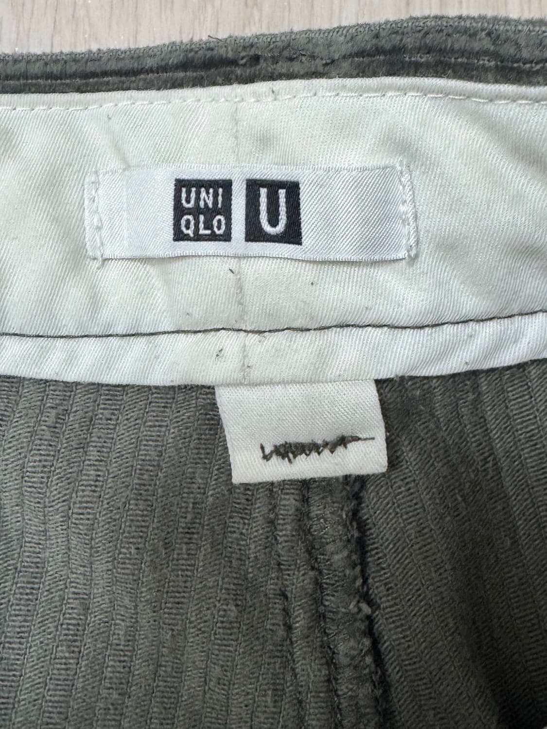 [유니클로] 유니클로U 코듀로이 와이드피트 워크팬츠 올리브 상품이미지8