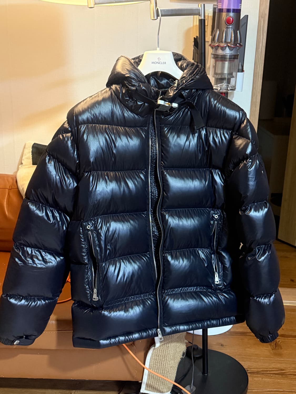 몽클레어 알릭스 알몬드 패딩 3사이즈 상품이미지1