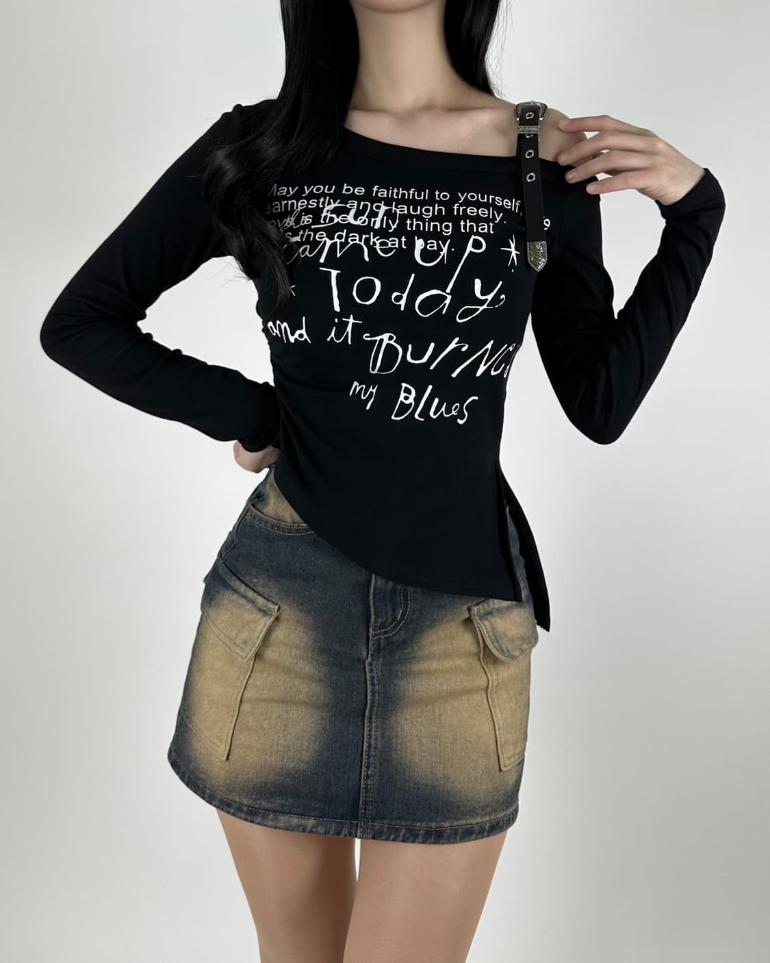 블랙 레터링 언발 긴팔티 상품이미지3