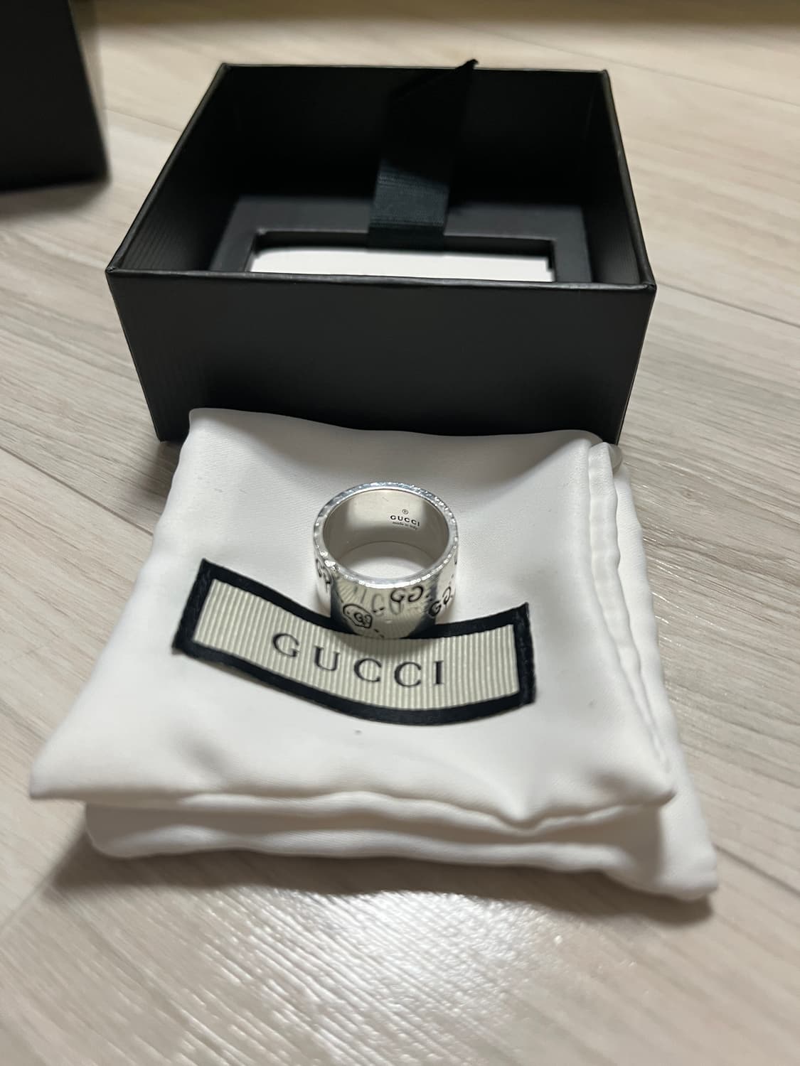 구찌 고스트 스컬 링 12mm 상품이미지2