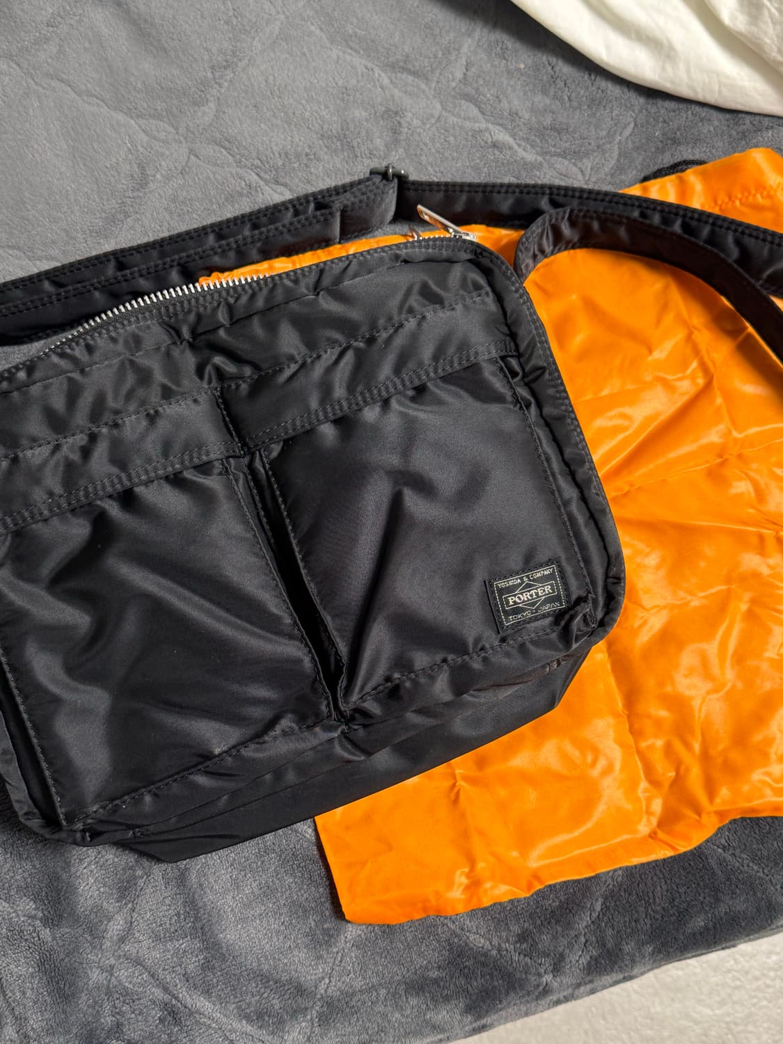 포터 탱커 숄더백 블랙 라지 상품이미지1