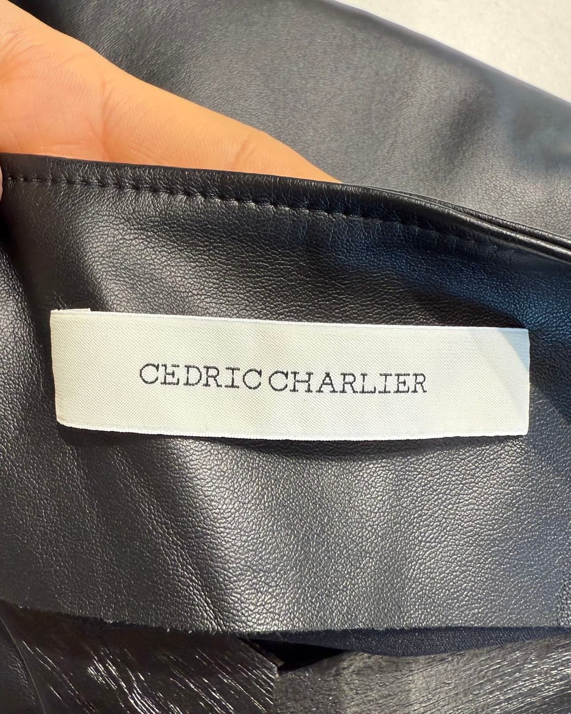 세르딕 샬리에 블랙 레더 베스트 자켓  상품이미지8