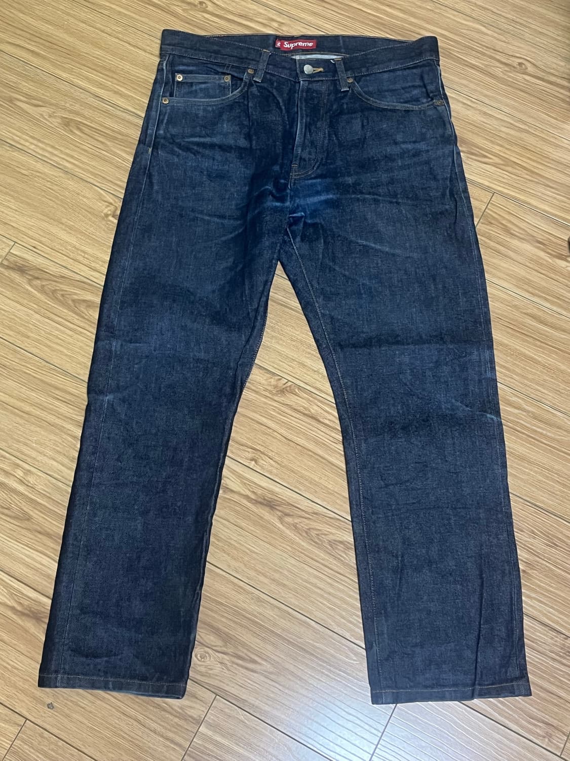 슈프림 리지드 루즈 핏 셀비지 진 상품이미지1