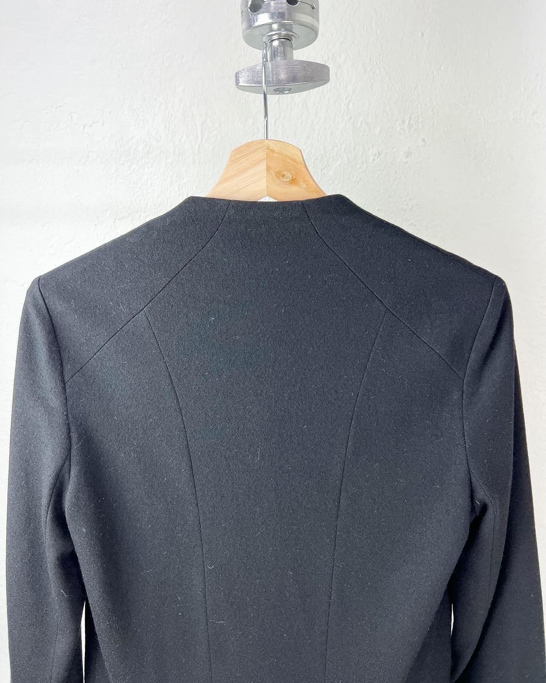 헬무트랭 블랙 울 벨티드 랩 가디건  상품이미지5