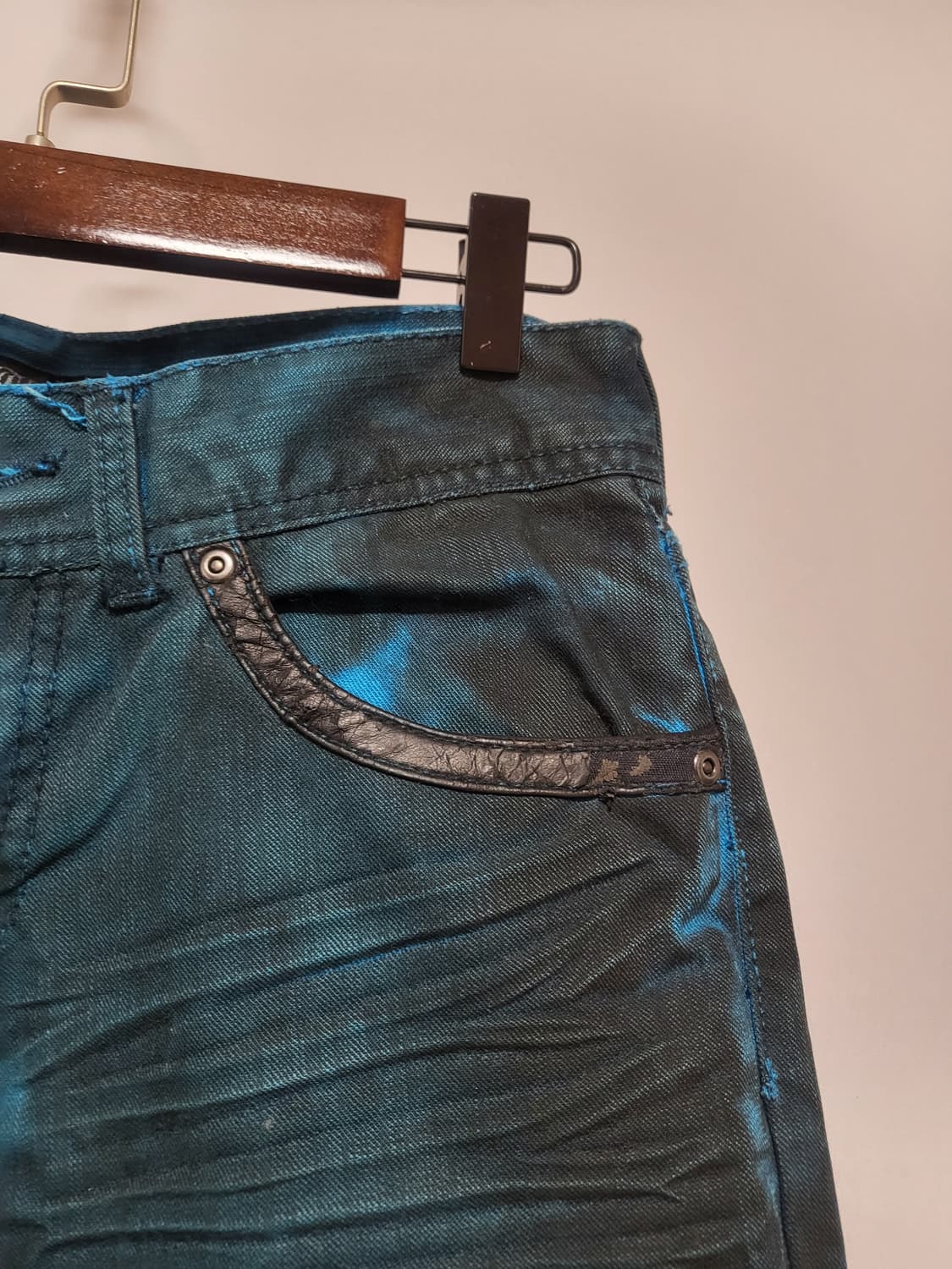 인더애틱 00s y2k 타이다이 코팅데님팬츠  컬처브랜드 상품이미지4