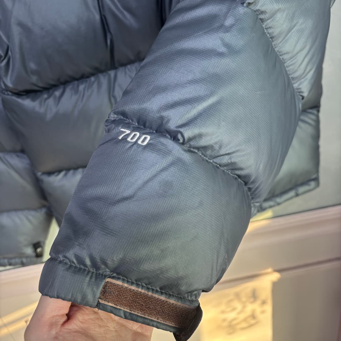 노스페이스 700 눕시 구스다운 패딩 그레이 상품이미지6