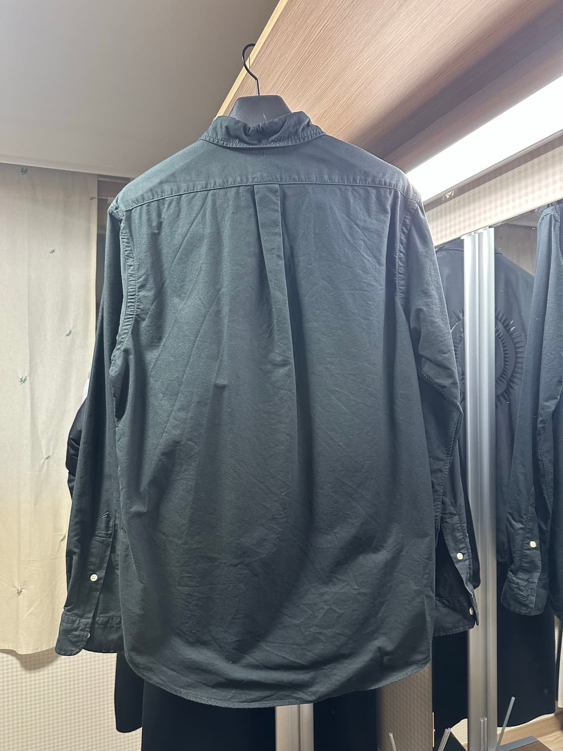 L 폴로랄프로렌 가먼트다이 옥스포드셔츠 클래식핏 블랙 상품이미지3