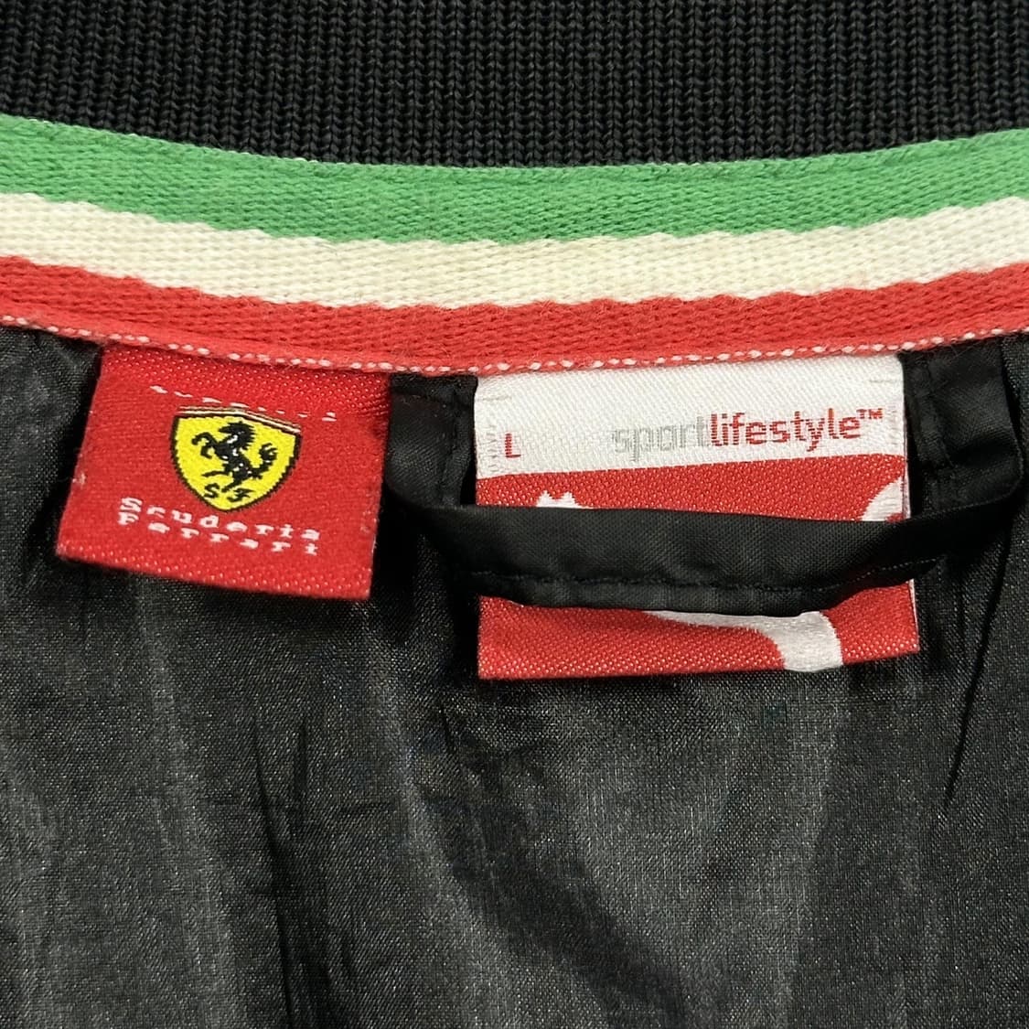 푸마 F1 페라리 블랙 우븐 바람막이 자켓 (L) 상품이미지6