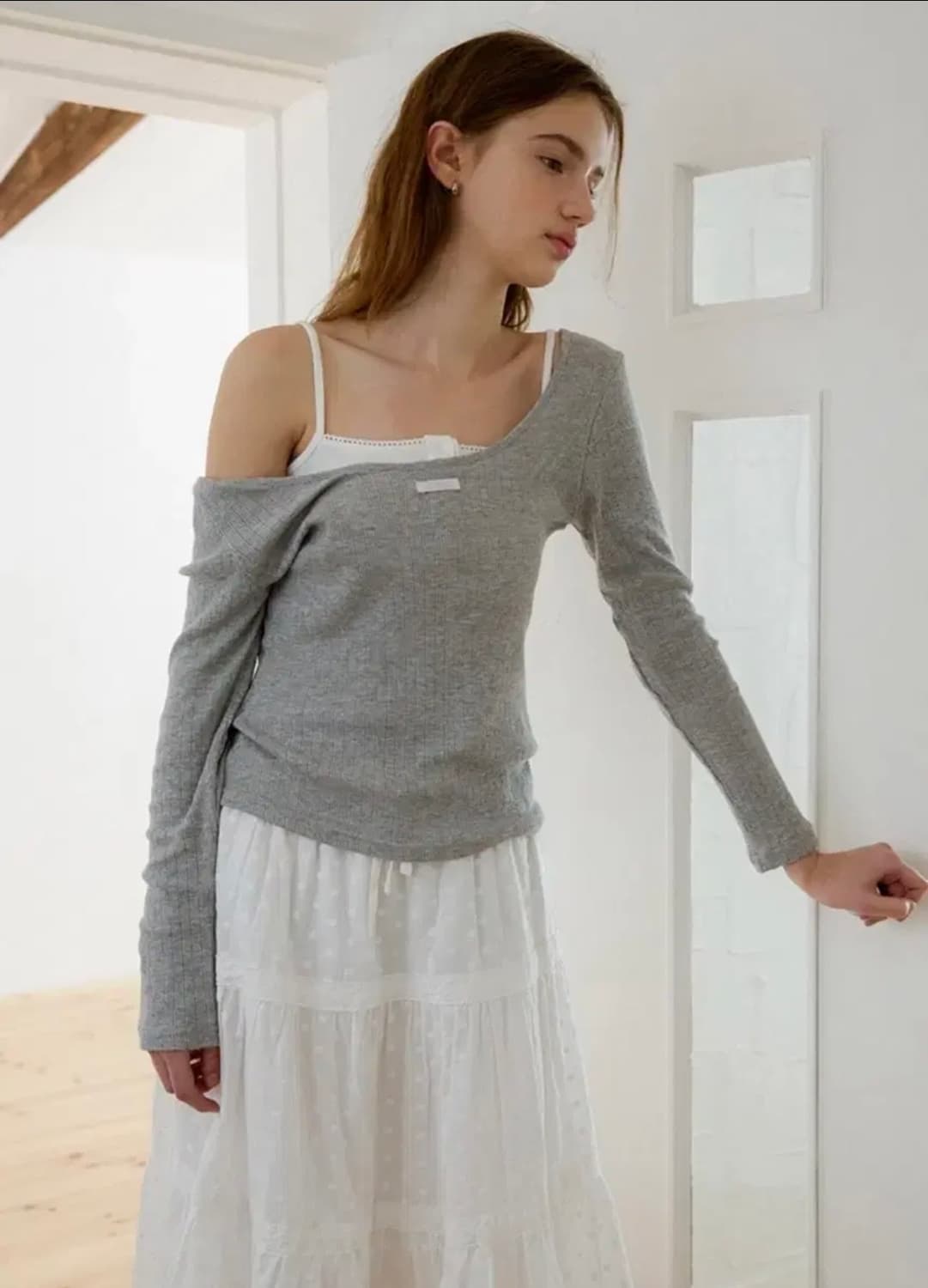 레터프롬문 레터즈 투웨이 슬림 티셔츠 그레이 상품이미지1