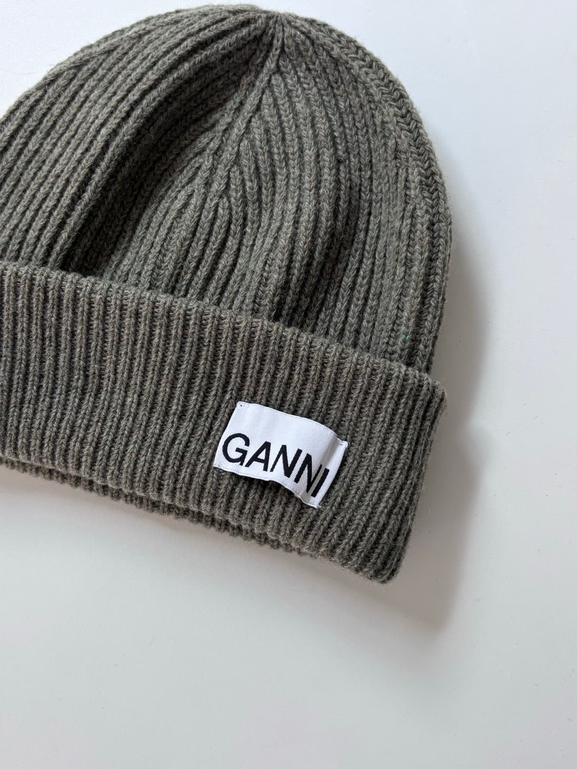 Ganni 가니 카키 울 비니 상품이미지2