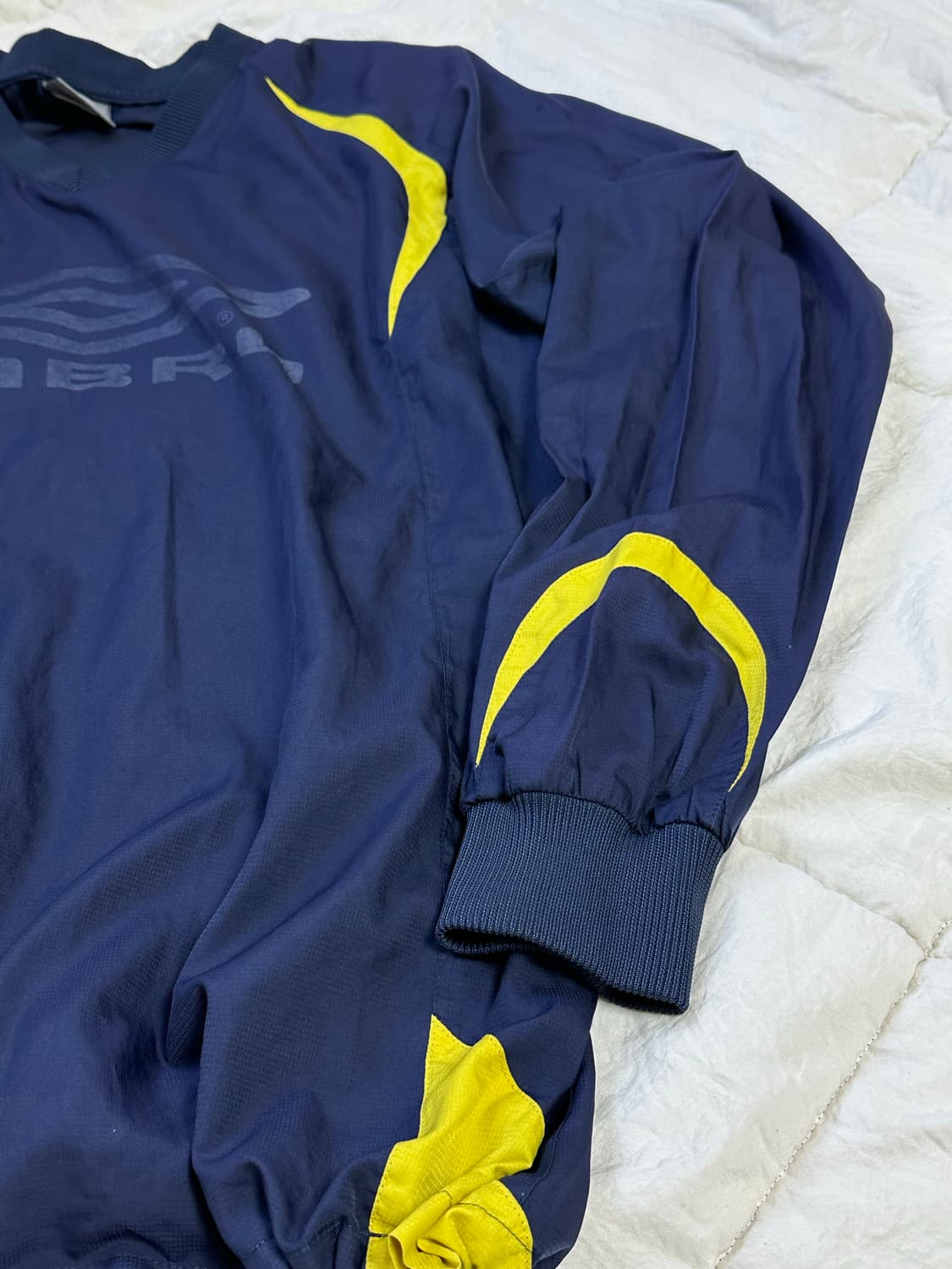 엄브로 빅로고 웜업 라지 상품이미지8