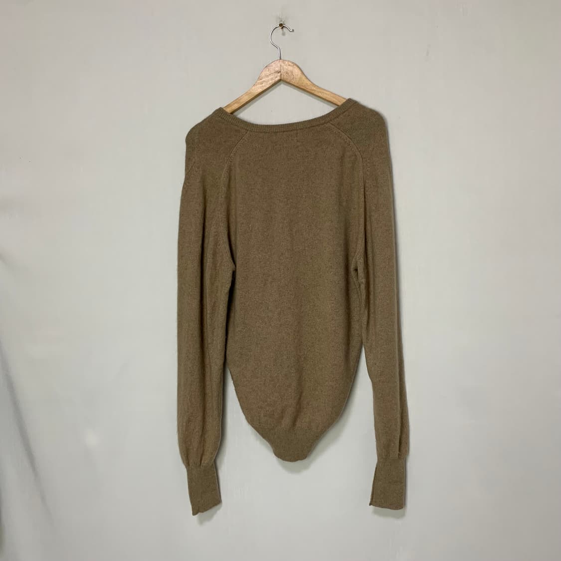 브이넥 캐시미어 100 빈티지 니트 코코아 베이지 상품이미지4