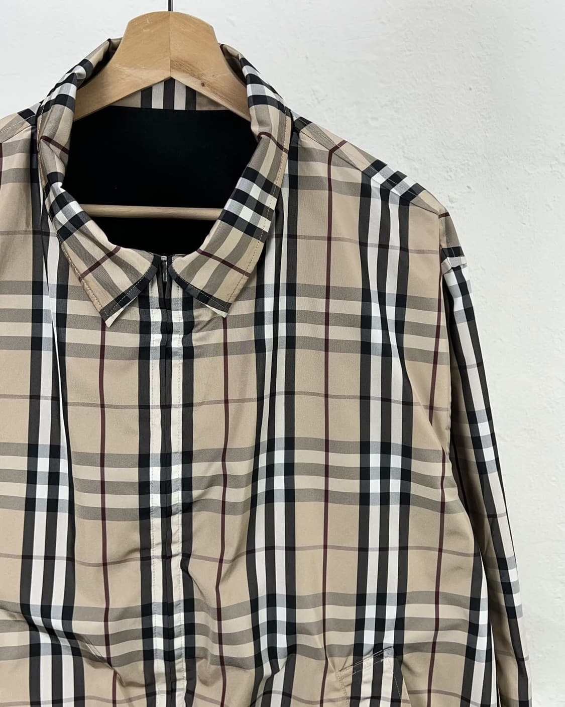 버버리 리버서블 노바 체크 카라 해링턴 자켓 상품이미지4
