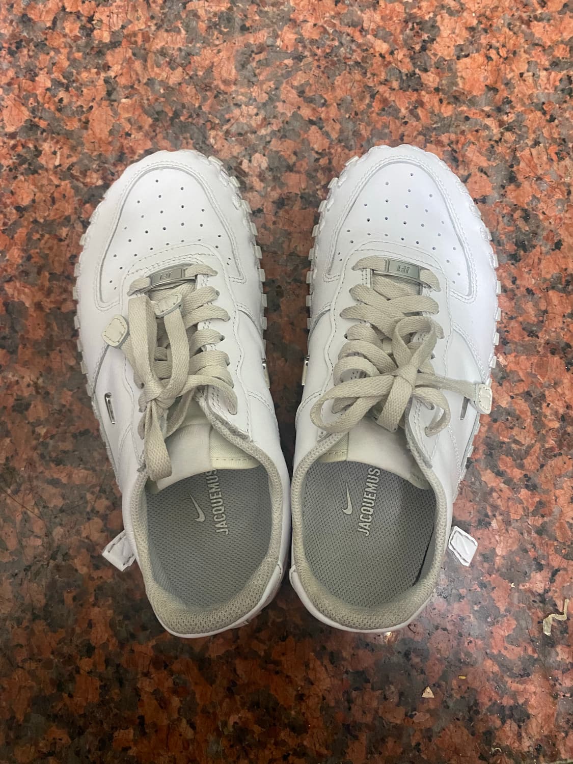 나이키 자크뮈스 운동화 240 상품이미지1