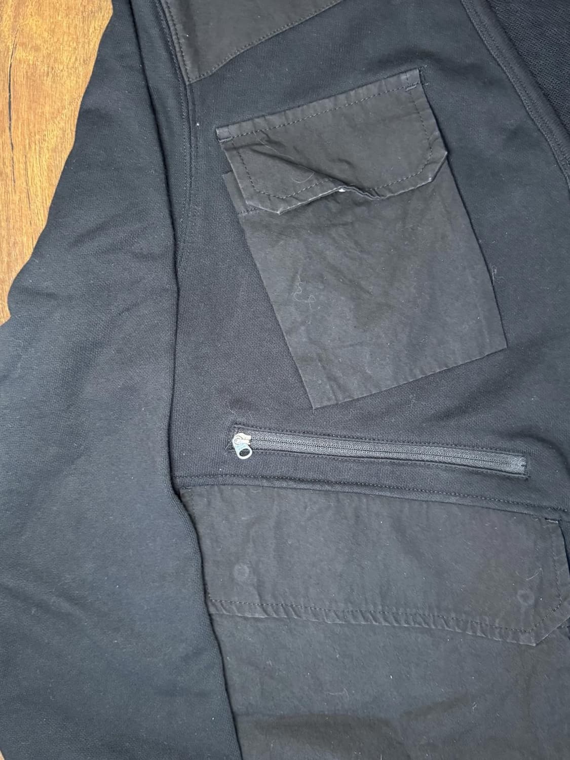 팔라스 유틸리티 집 프론트 패널 스웨트셔츠 블랙 상품이미지3