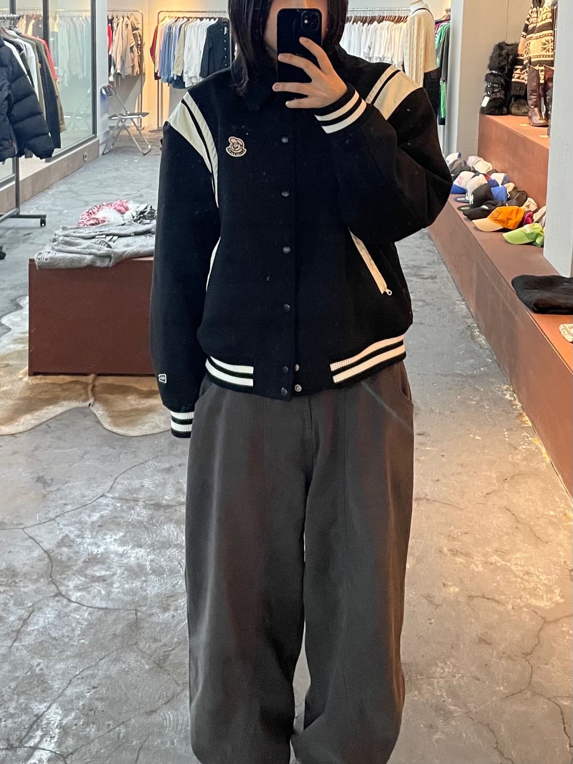이벳필드 바시티 자켓 H770 상품이미지1